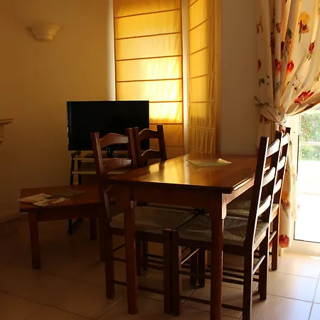 Do Castelo Apartment *