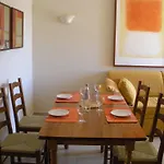 Do Castelo Apartment *