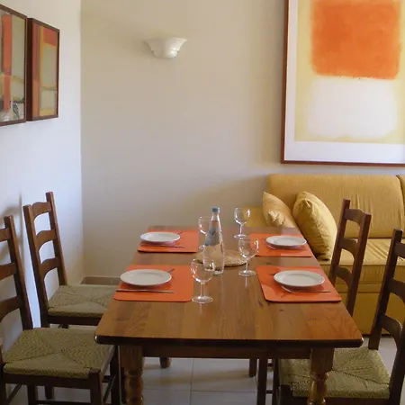 Do Castelo Apartment *